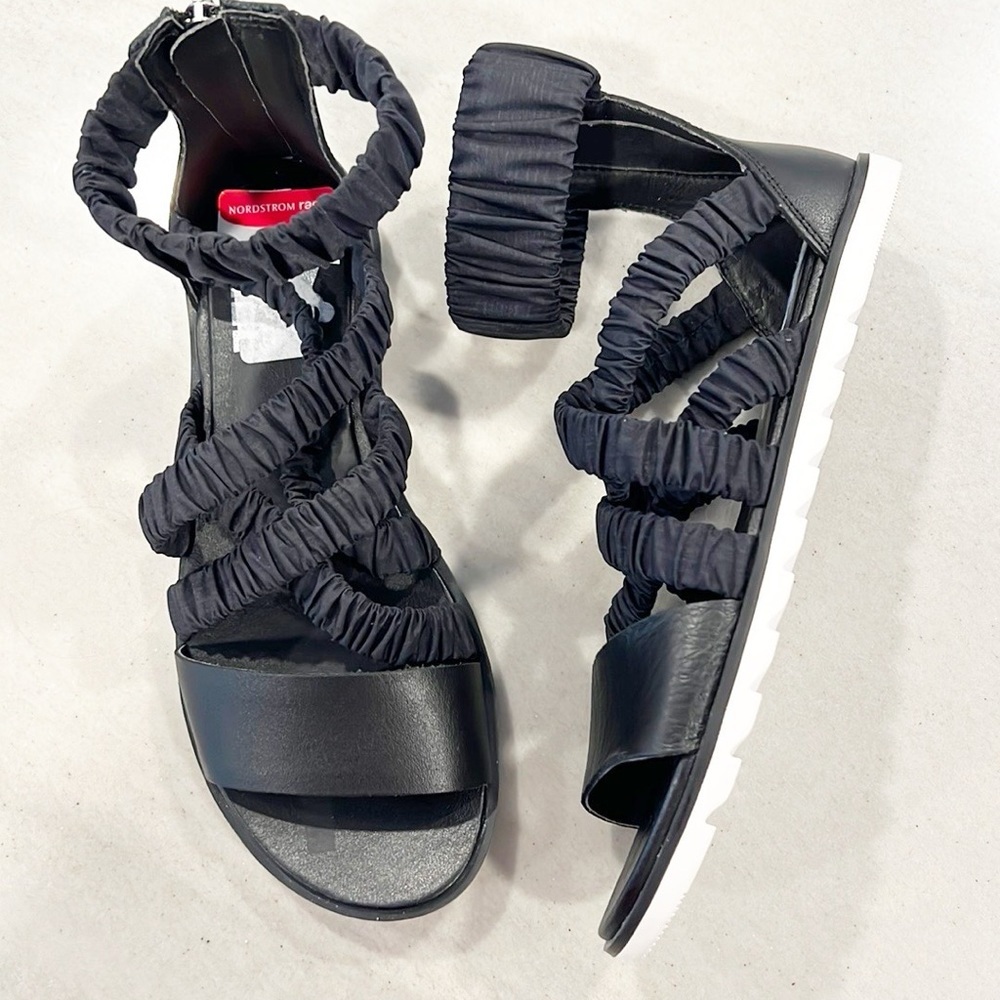 SOREL Ella II Ankle Strap Sandal Black Ruched size 6.5 NWT - Picture 2 of 8